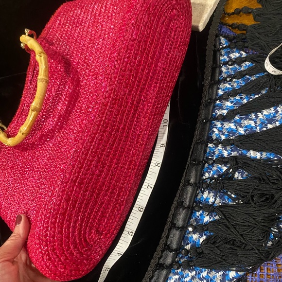 Real Vintage : Red wicker with Bamboo handles - Picture 5 of 6